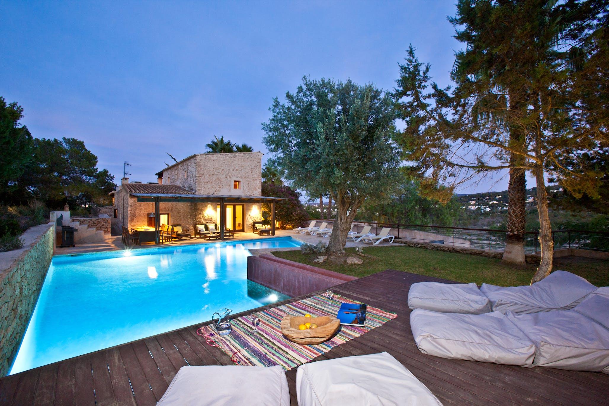You are currently viewing Can Cala Bassa – ‘Beautifully constructed with tradition.’