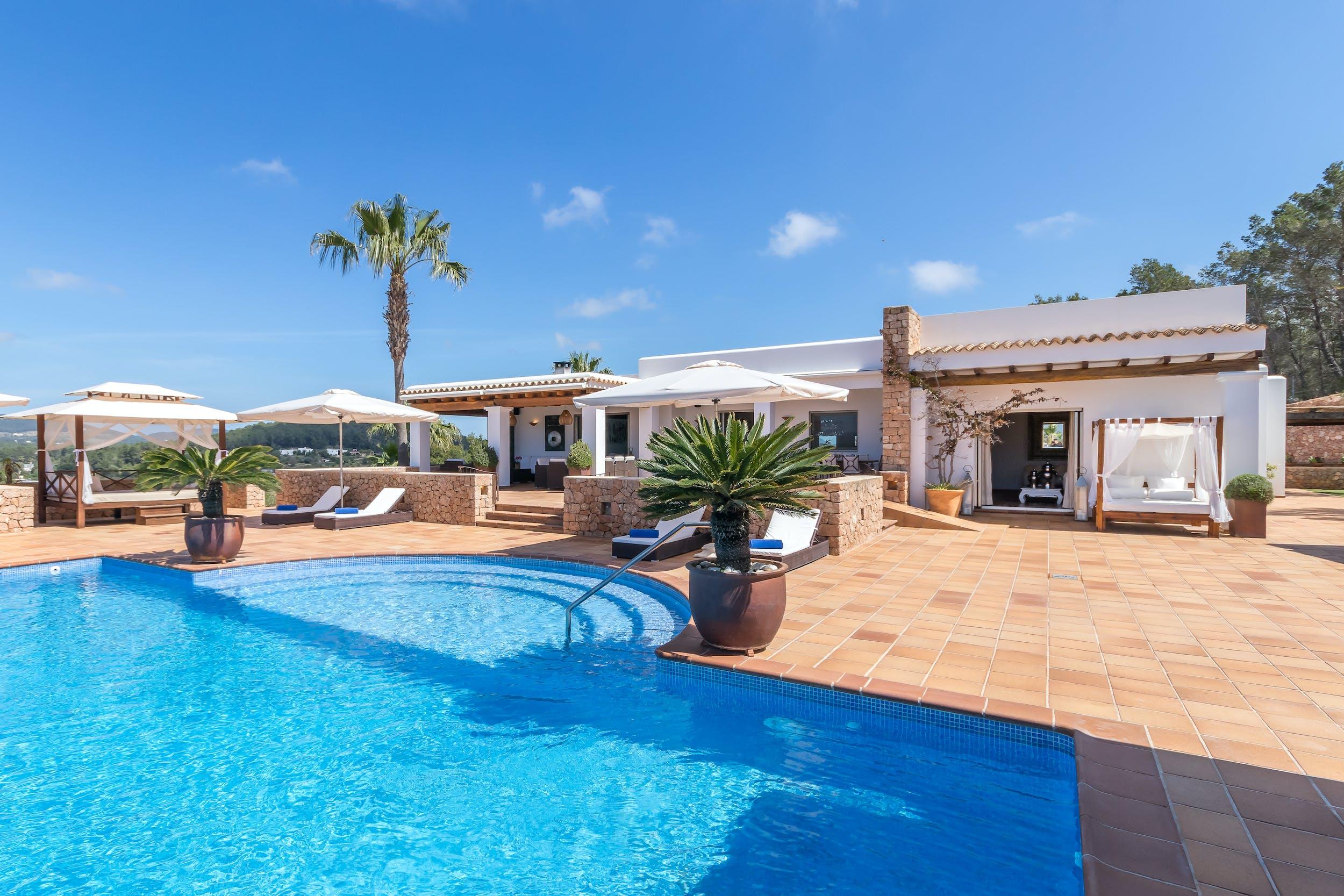 You are currently viewing Can Tierra – ‘Magnificent finca-style property with peaceful countryside views…’