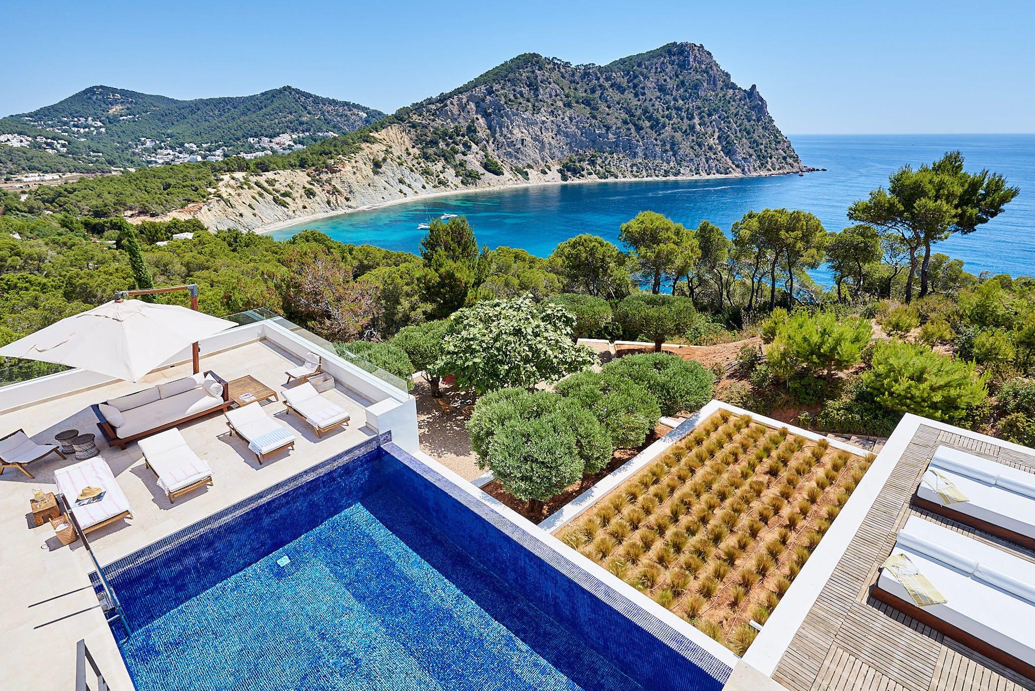 You are currently viewing Serena Vista – ‘Magnificent villa with unrivalled and breath-taking views over Sol den Serra.’