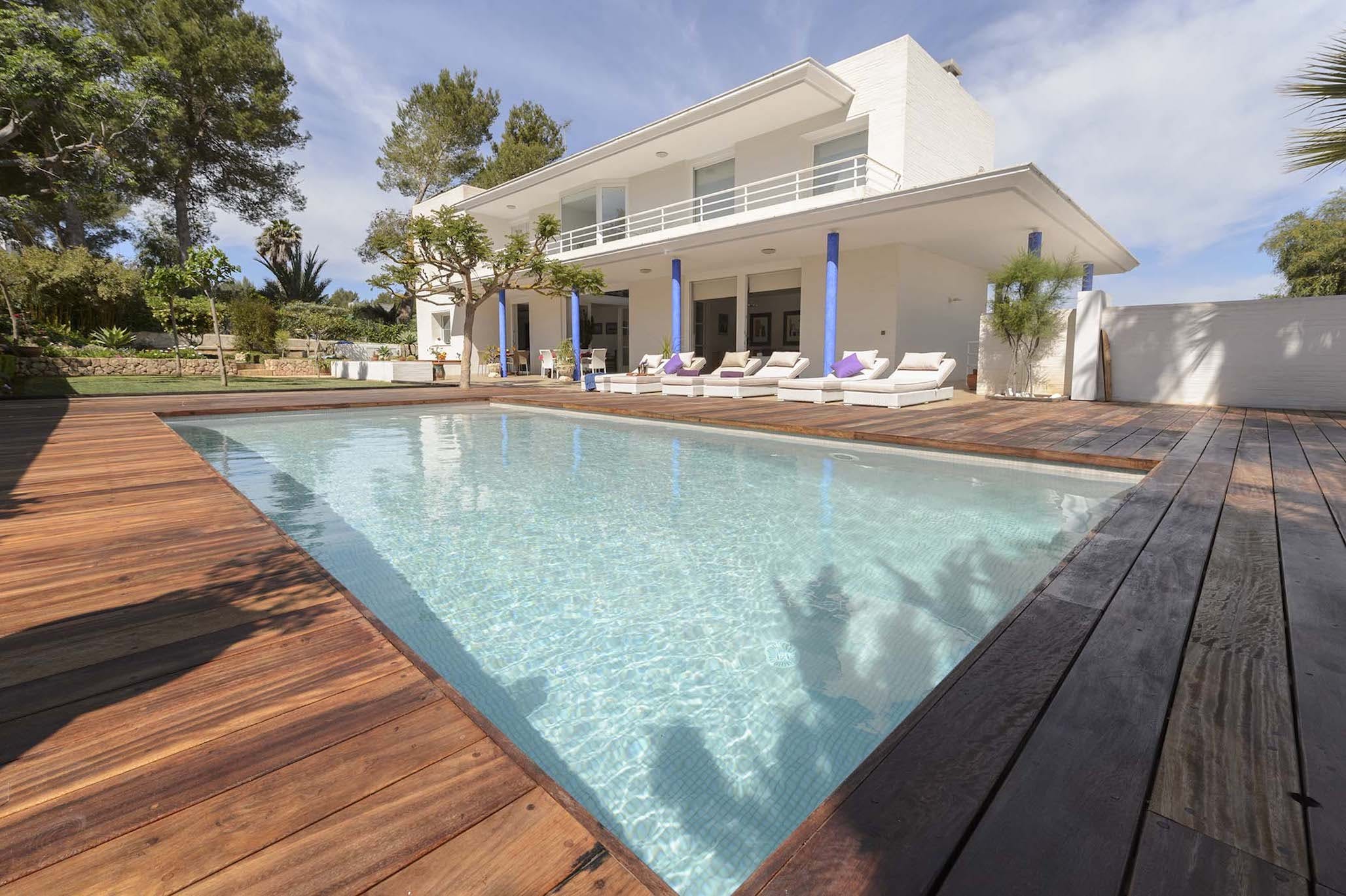 You are currently viewing Villa Demario – ‘Villa on Ibiza’s glorious coast.’