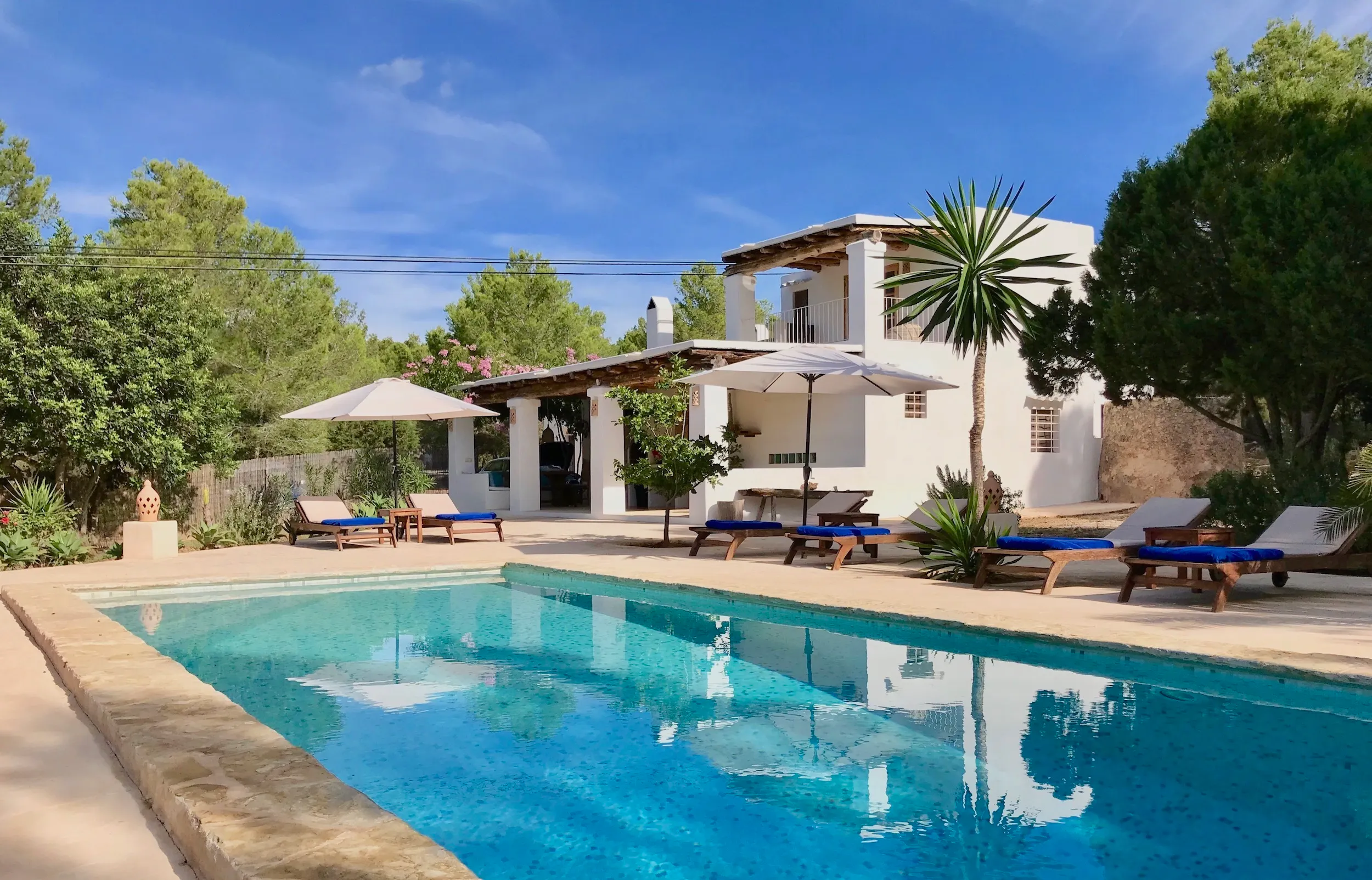 You are currently viewing Villa Saby “A modern villa with the charm of a traditional house.”
